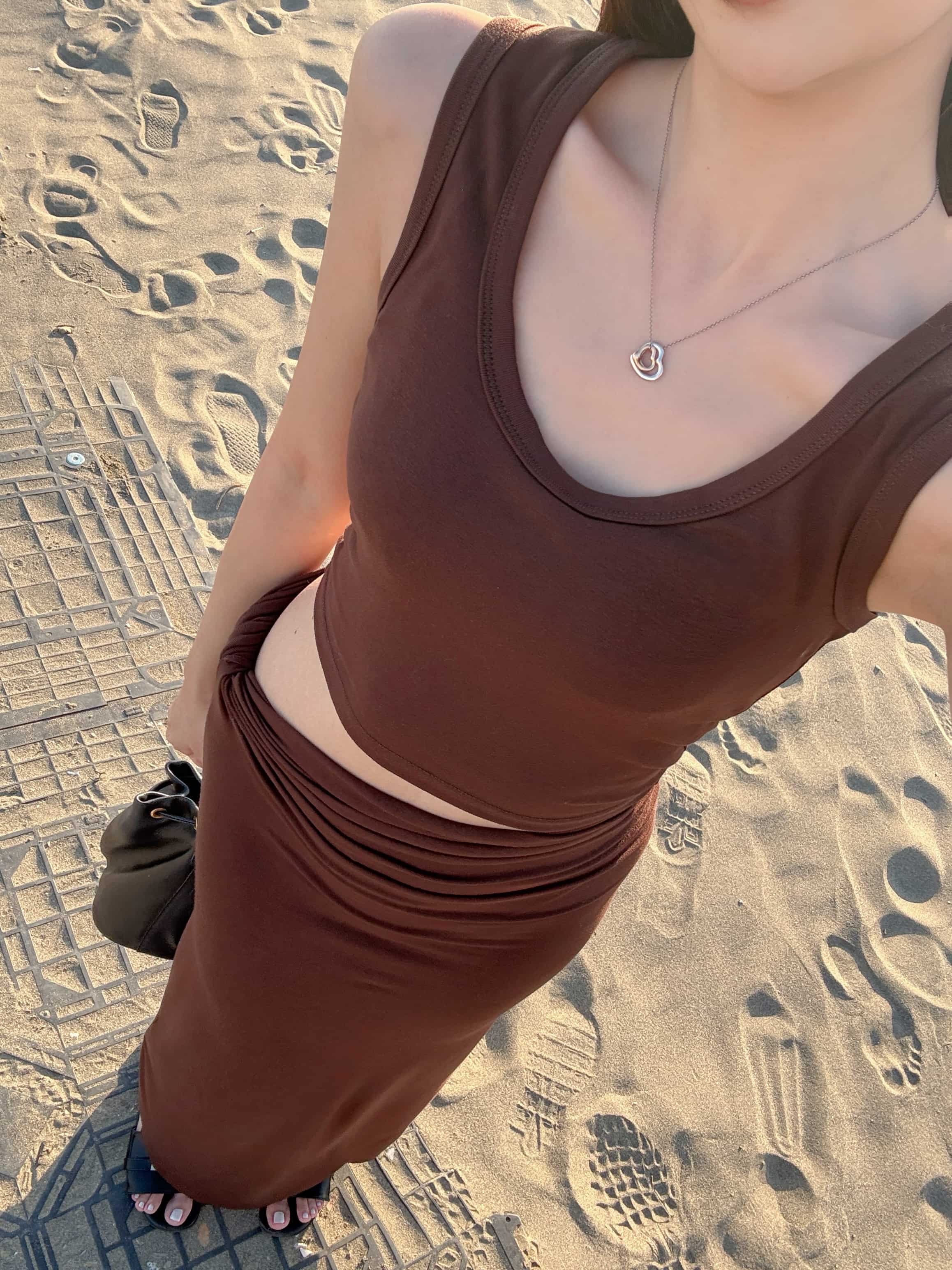 {"ARInfo":{"IsUseAR":false},"Version":"1.0.0","MakeupInfo":{"IsUseMakeup":false},"FaceliftInfo":{"IsChangeEyeLift":false,"IsChangeFacelift":false,"IsChangePostureLift":false,"IsChangeNose":false,"IsChangeFaceChin":false,"IsChangeMouth":false,"IsChangeThinFace":true},"BeautyInfo":{"IsAIBeauty":false,"OldBeautyCount":1,"IsSharpen":false,"SwitchMedicatedAcne":false,"IsBrightEyes":false,"IsOldBeauty":false,"IsReduceBlackEyes":false},"HandlerInfo":{"AppName":2},"FilterInfo":{"IsUseFilter":false}}