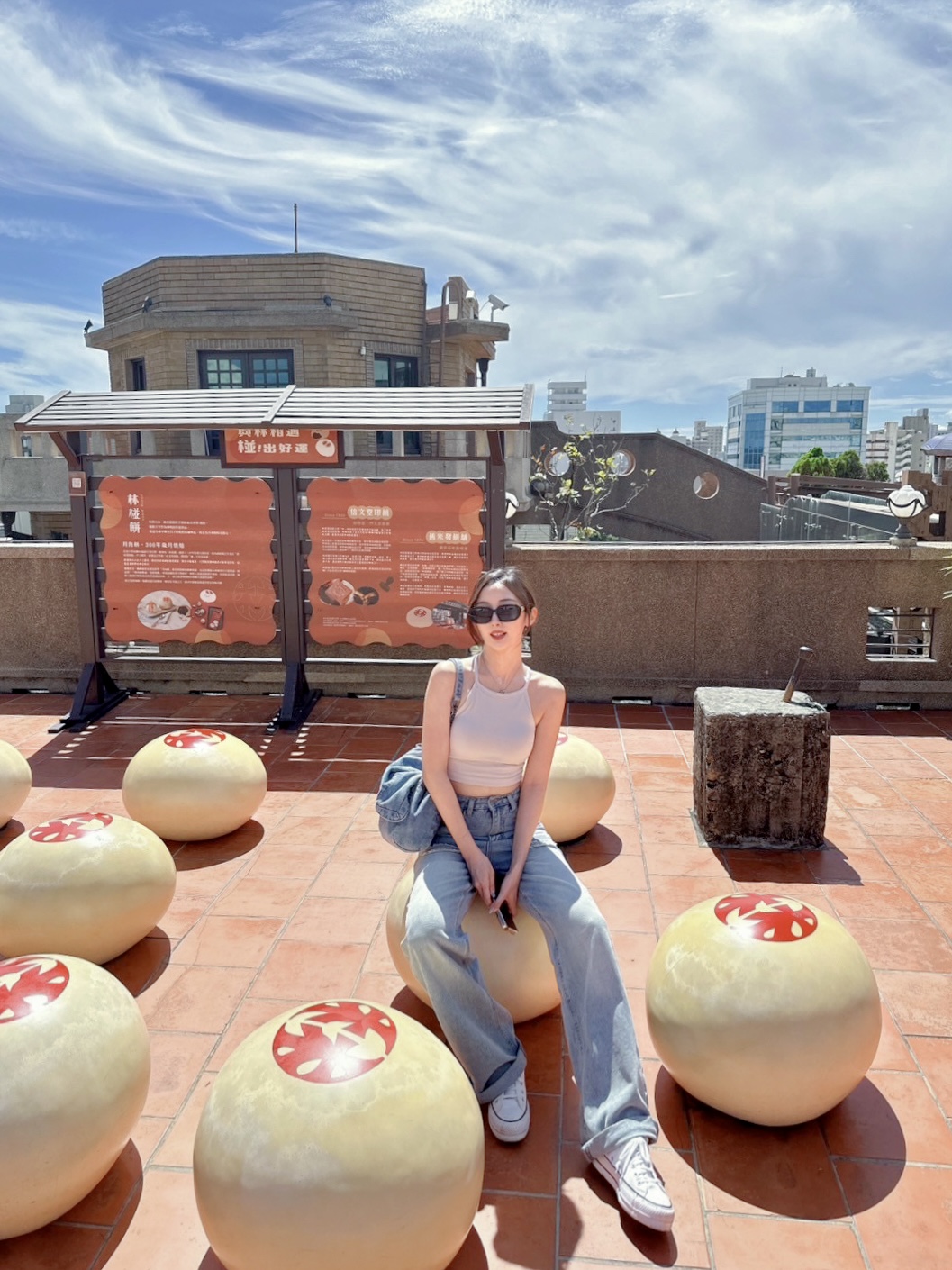 {"ARInfo":{"IsUseAR":false},"Version":"1.0.0","MakeupInfo":{"IsUseMakeup":false},"FaceliftInfo":{"IsChangeEyeLift":false,"IsChangeFacelift":false,"IsChangePostureLift":false,"IsChangeNose":false,"IsChangeFaceChin":false,"IsChangeMouth":false,"IsChangeThinFace":true},"BeautyInfo":{"SwitchMedicatedAcne":false,"IsAIBeauty":false,"IsBrightEyes":false,"IsSharpen":false,"IsOldBeauty":false,"IsReduceBlackEyes":false},"HandlerInfo":{"AppName":2},"FilterInfo":{"IsUseFilter":false}}