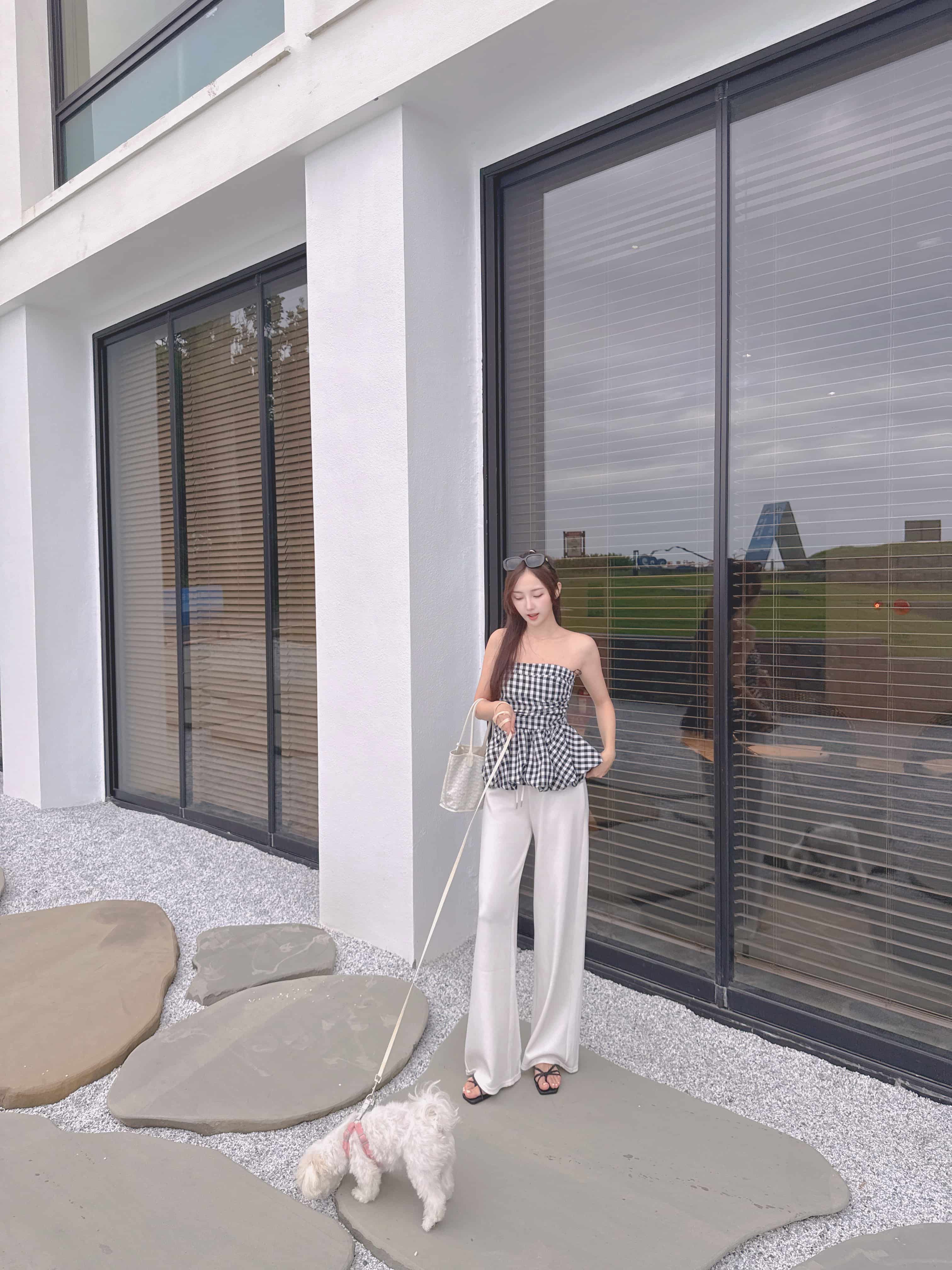 {"ARInfo":{"IsUseAR":false},"Version":"1.0.0","MakeupInfo":{"IsUseMakeup":false},"FaceliftInfo":{"IsChangeEyeLift":false,"IsChangeFacelift":false,"IsChangePostureLift":false,"IsChangeNose":false,"IsChangeFaceChin":false,"IsChangeMouth":false,"IsChangeThinFace":false},"BeautyInfo":{"SwitchMedicatedAcne":false,"IsAIBeauty":false,"IsBrightEyes":false,"IsSharpen":false,"IsOldBeauty":false,"IsReduceBlackEyes":false},"HandlerInfo":{"AppName":2},"FilterInfo":{"IsUseFilter":false}}