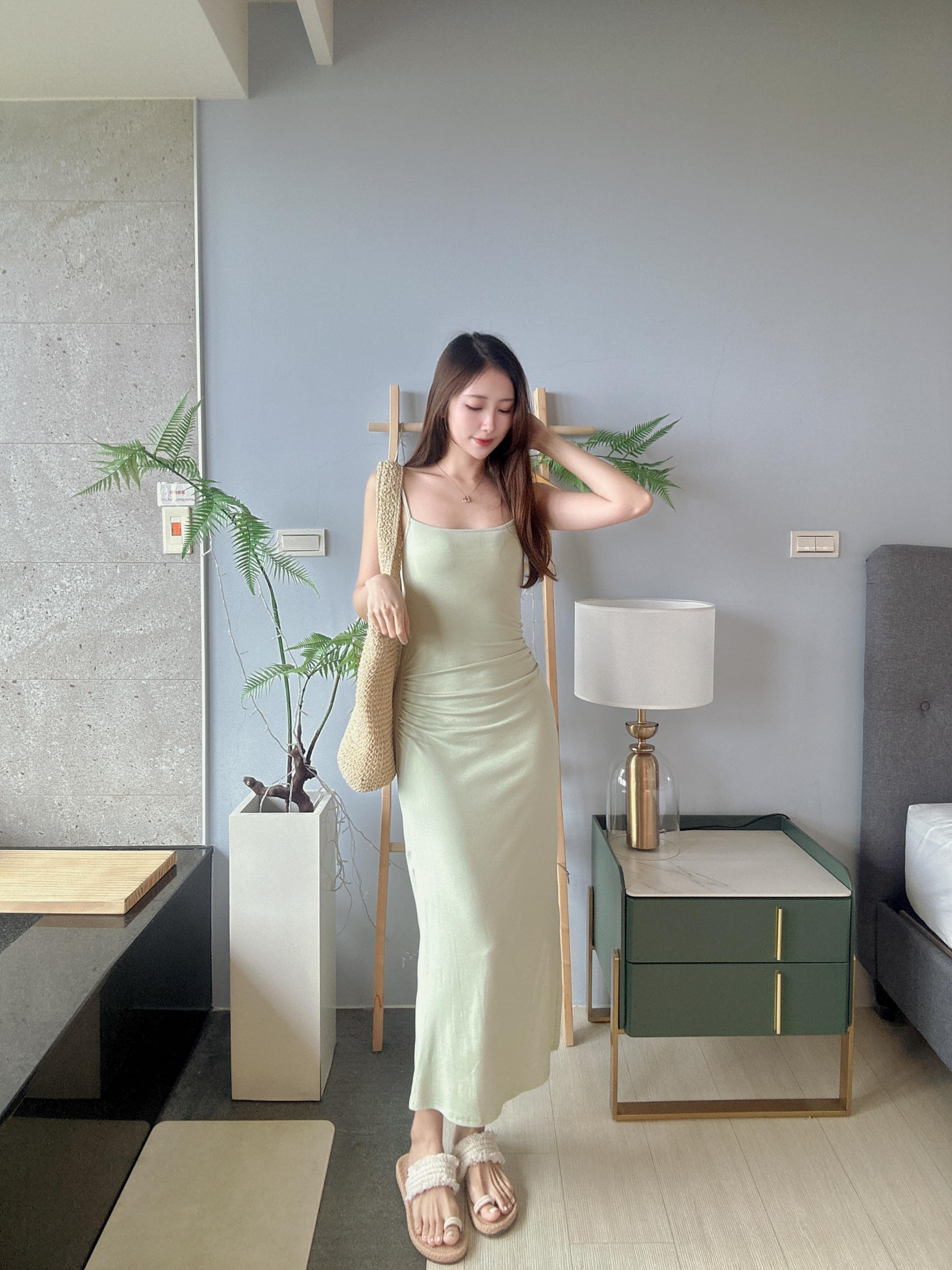 {"ARInfo":{"IsUseAR":false},"Version":"1.0.0","MakeupInfo":{"IsUseMakeup":false},"FaceliftInfo":{"IsChangeEyeLift":false,"IsChangeFacelift":false,"IsChangePostureLift":false,"IsChangeNose":false,"IsChangeFaceChin":false,"IsChangeMouth":false,"IsChangeThinFace":false},"BeautyInfo":{"SwitchMedicatedAcne":false,"IsAIBeauty":false,"IsBrightEyes":false,"IsSharpen":false,"IsOldBeauty":false,"IsReduceBlackEyes":false},"HandlerInfo":{"AppName":2},"FilterInfo":{"IsUseFilter":false}}