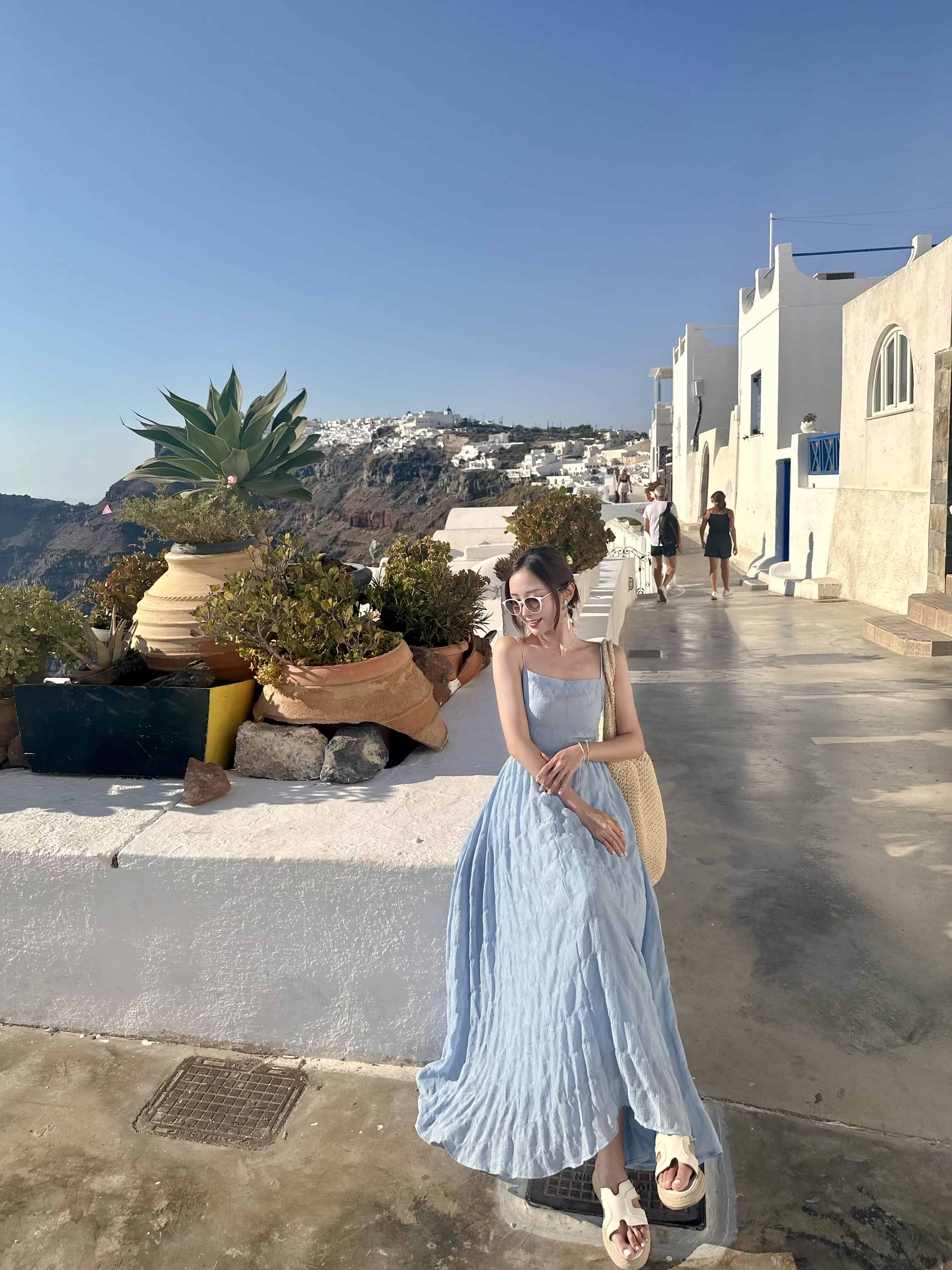 {"ARInfo":{"IsUseAR":false},"Version":"1.0.0","MakeupInfo":{"IsUseMakeup":false},"FaceliftInfo":{"IsChangeEyeLift":false,"IsChangeFacelift":false,"IsChangePostureLift":false,"IsChangeNose":false,"IsChangeFaceChin":false,"IsChangeMouth":false,"IsChangeThinFace":true},"BeautyInfo":{"SwitchMedicatedAcne":false,"IsAIBeauty":false,"IsBrightEyes":false,"IsSharpen":false,"IsOldBeauty":false,"IsReduceBlackEyes":false},"HandlerInfo":{"AppName":2},"FilterInfo":{"IsUseFilter":false}}