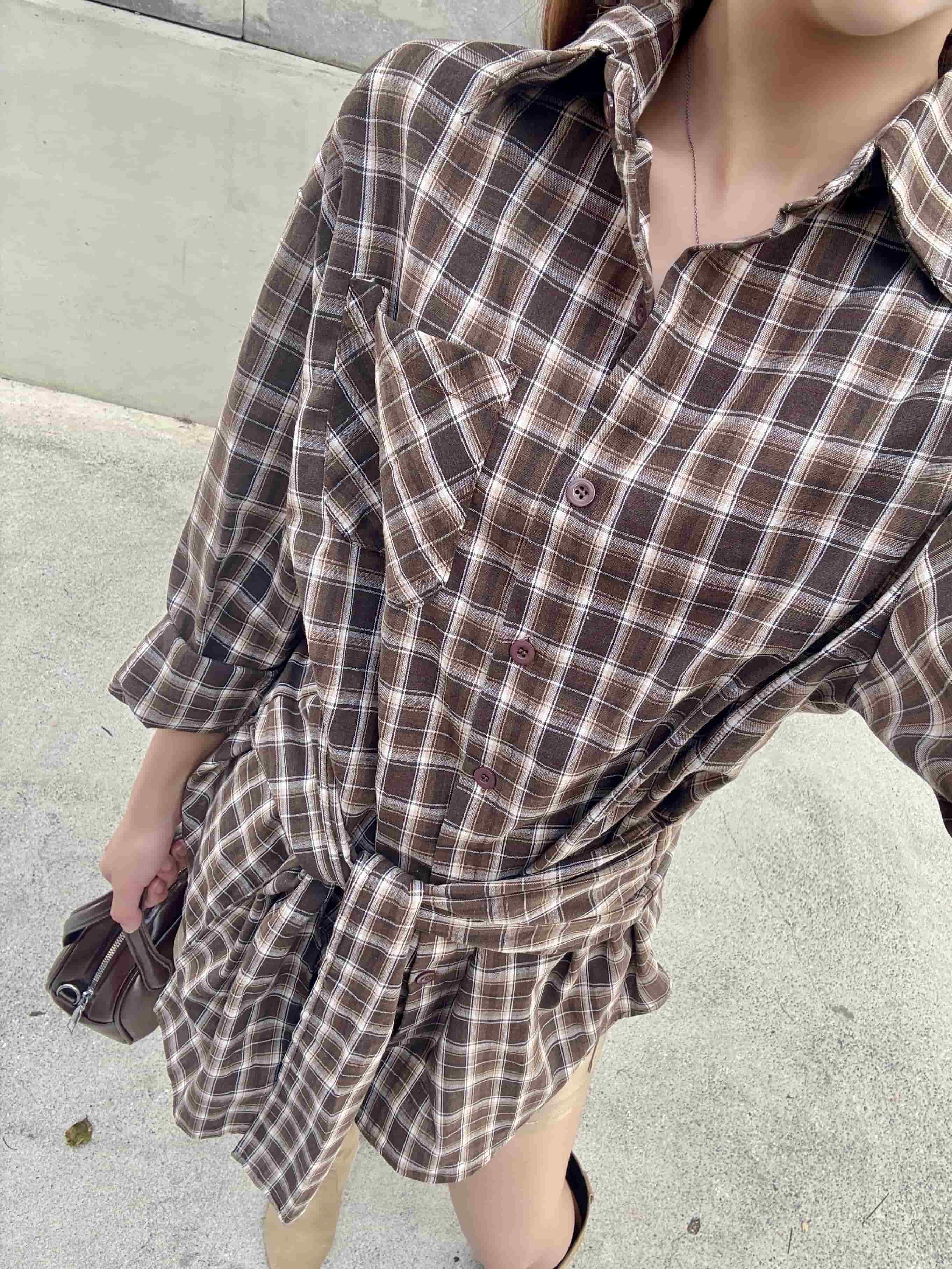 {"ARInfo":{"IsUseAR":false},"Version":"1.0.0","MakeupInfo":{"IsUseMakeup":false},"FaceliftInfo":{"IsChangeEyeLift":false,"IsChangeFacelift":false,"IsChangePostureLift":false,"IsChangeNose":false,"IsChangeFaceChin":false,"IsChangeMouth":false,"IsChangeThinFace":true},"BeautyInfo":{"IsAIBeauty":false,"OldBeautyCount":1,"IsSharpen":false,"SwitchMedicatedAcne":false,"IsBrightEyes":false,"IsOldBeauty":false,"IsReduceBlackEyes":false},"HandlerInfo":{"AppName":2},"FilterInfo":{"IsUseFilter":false}}